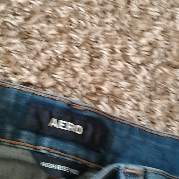 Shorts - Picture 2 of 3